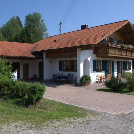Ferienwohnung, Bauernhof Mit Angel- Und Badesee, Rosshaupten, Allgau *