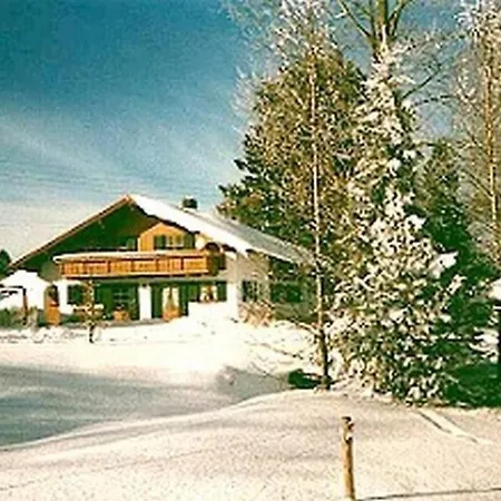 Апартаменты Ferienwohnung, Bauernhof Mit Angel- Und Badesee, Rosshaupten, Allgau