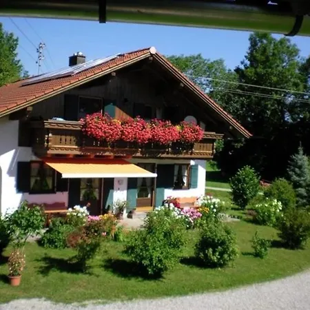 Ferienwohnung, Bauernhof Mit Angel- Und Badesee, Rosshaupten, Allgau